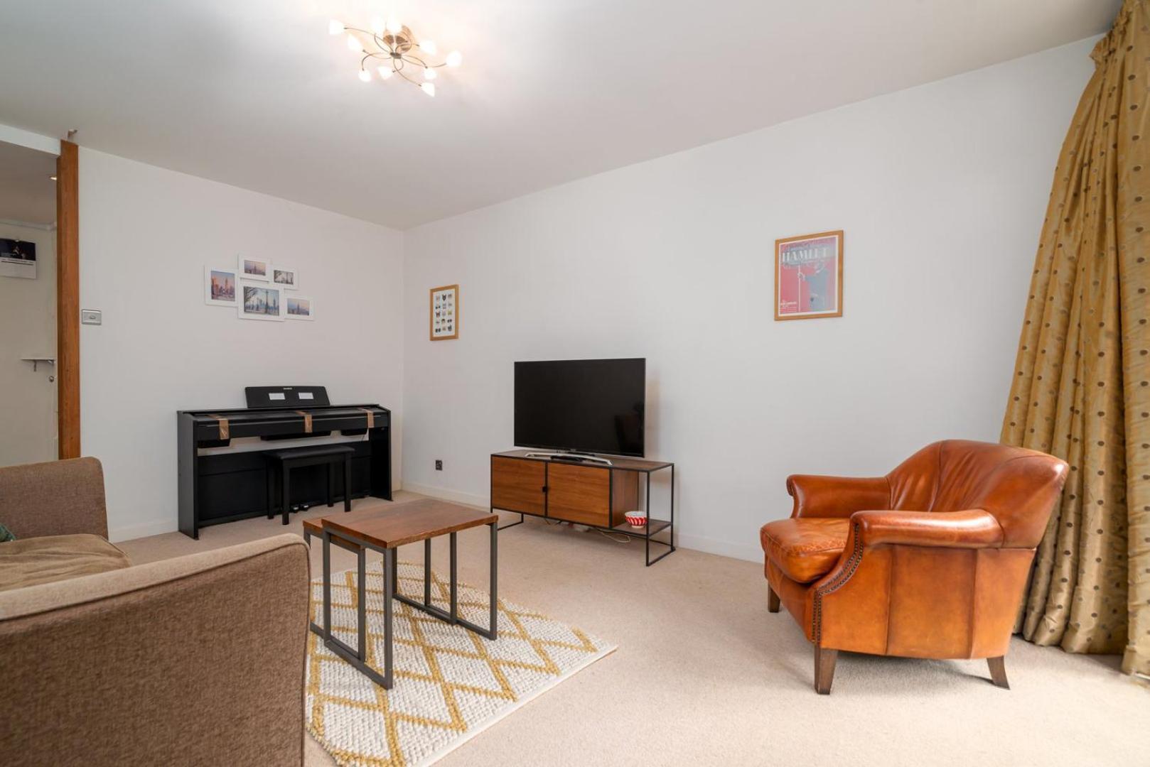 شقة Guestready - Lovely Ground Floor Duplex With Patio In Southbank لندن المظهر الخارجي الصورة